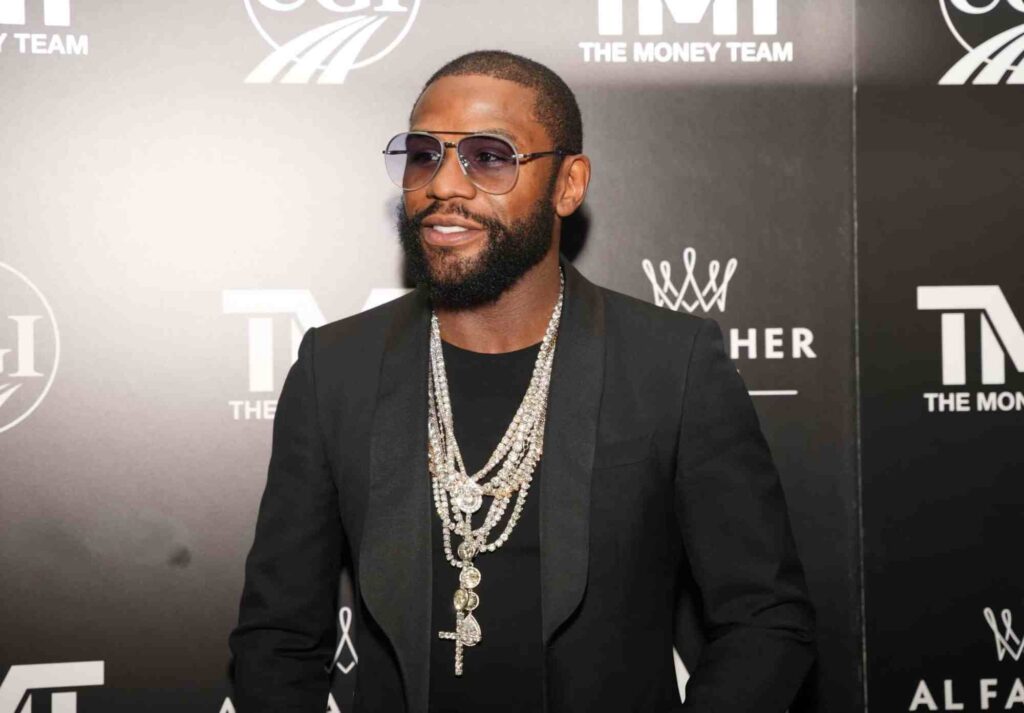 Floyd Mayweather Ordered to Pay Major Child Support in Case Involving Former Dancer